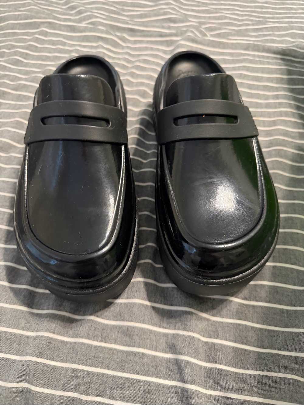 CROCS Glossy Black Platform Penny Loafers